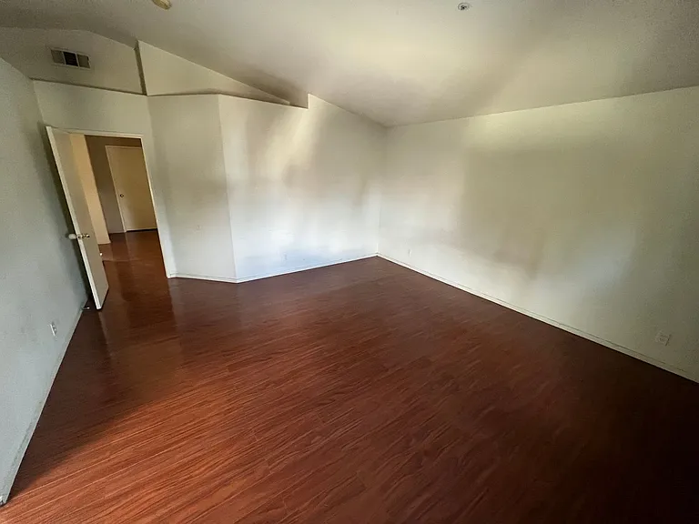 7834 Boxwood Ct — Photo 12
