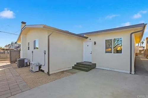 4542 Polk Ave Photo 1