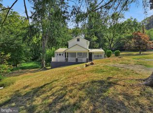 11 Fir Rd, Pottsville, PA 17901