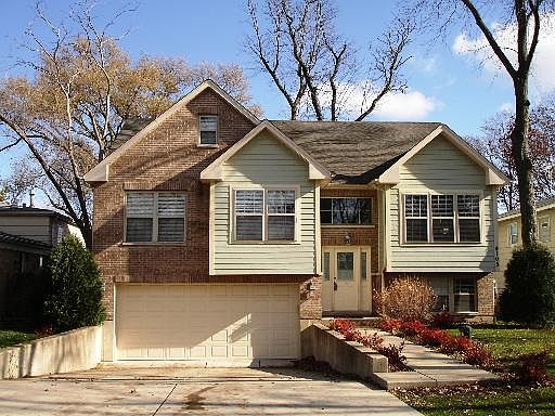 2nd image of 4105 N Lincoln St