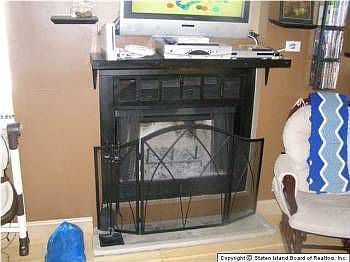 1st image of 266 Bruckner Ave