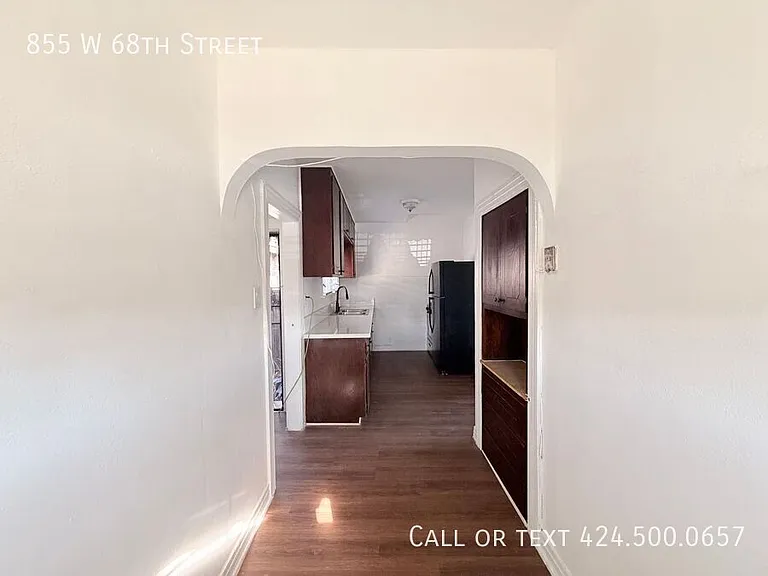 855 W 68th St — Photo 5