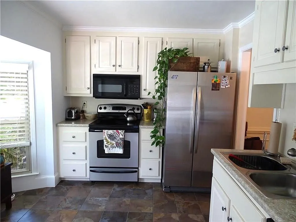 2 bed, 2.5 bath, 1536 sqft, $2,000 — Photo 2