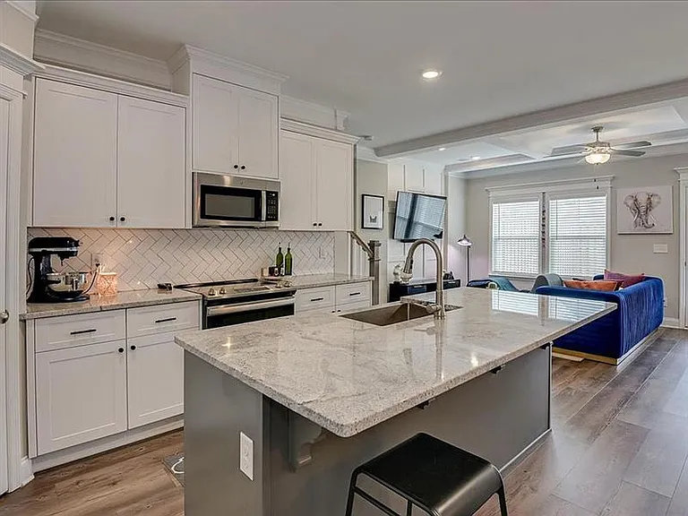 143 Canton Park Ave — Photo 2