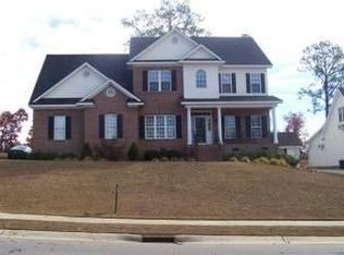 1721 Royal Gorge Rd, Fayetteville, NC 28304