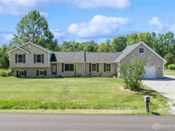 9139 Arrowcreek Dr, Oregonia, OH 45054
