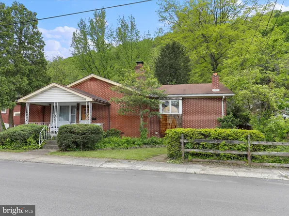 629 W Piedmont St, Keyser, WV 26726