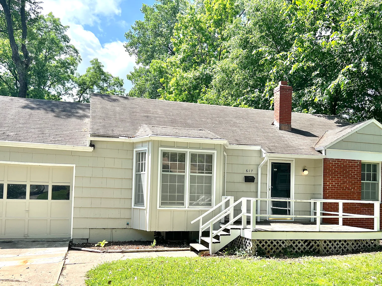 3 bed, 1158 sqft, $2,395 — Photo 1