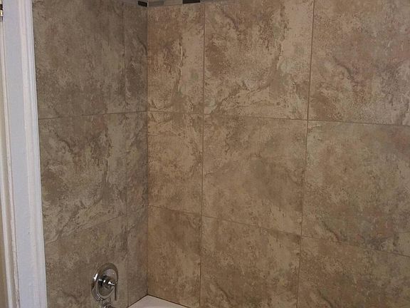 4th image of 7928 S Hermitage Ave #2