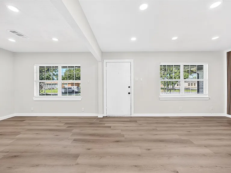 1202 Dogwood Dr — Photo 10