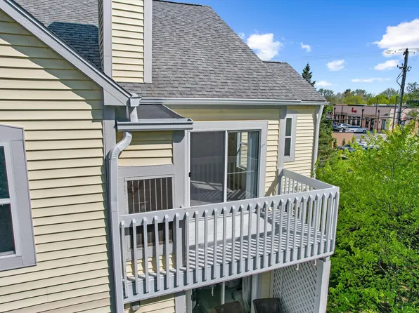 2201 S Huron Pkwy APT 4, Ann Arbor, MI 48104