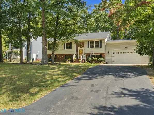 10903 Woodland Dr, Fredericksburg, VA 22407