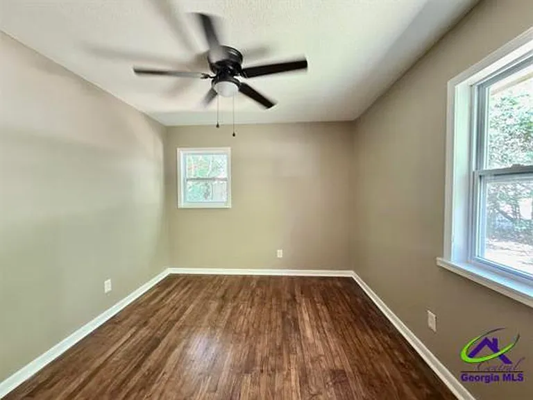 111 Marilyn Dr — Photo 18