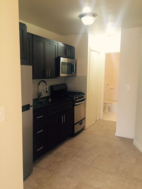 1st image of 225 W 105th St APT 2RW