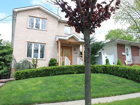 2nd image of 270 Oakdale St