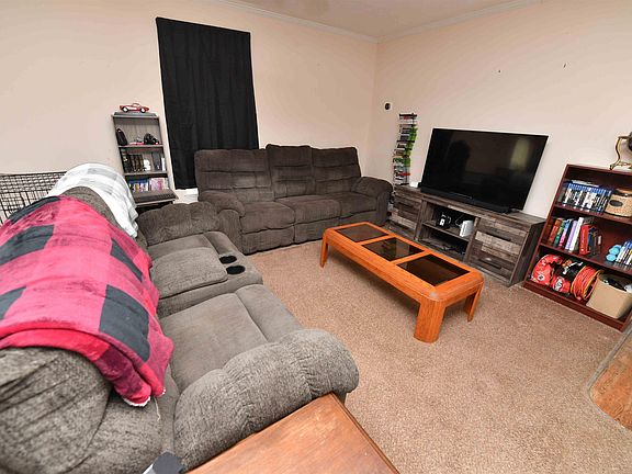 4th image of 116 Willow Oak Dr