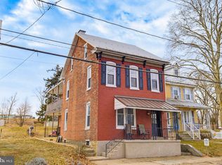 244 E High St, Womelsdorf, PA 19567