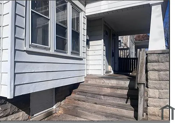 2 bed, $1,100 — Photo 4