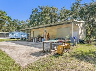 112 Holly Dr, Florahome, FL 32140