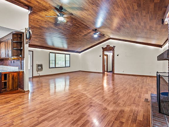 5th image of 163 Portland Cir