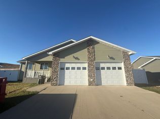 19 Robert St, Burlington, ND 58722