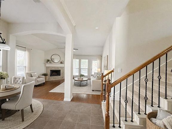 2nd image of 2113 Fairway View Ln #2113