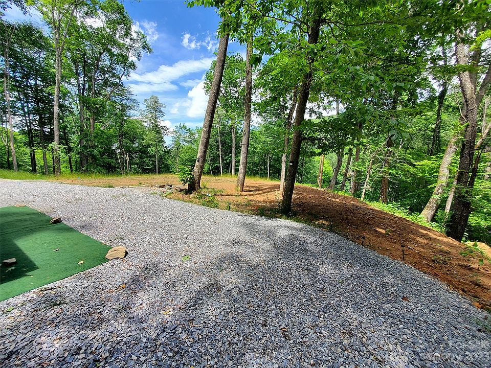 1st image of 98 Sheep Hollow Ln
