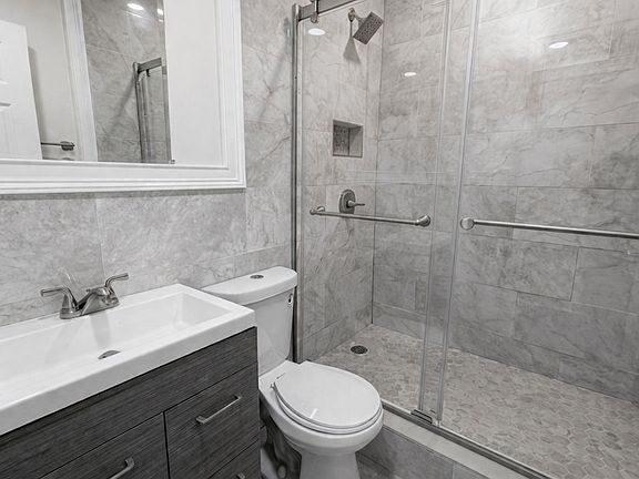 3rd image of 637 Newark Ave #2F