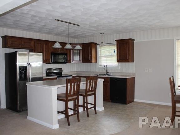 2nd image of 22 Parkwood Cir