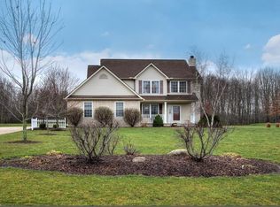 25775 Quarry Ridge Rd, Columbia Station, OH 44028