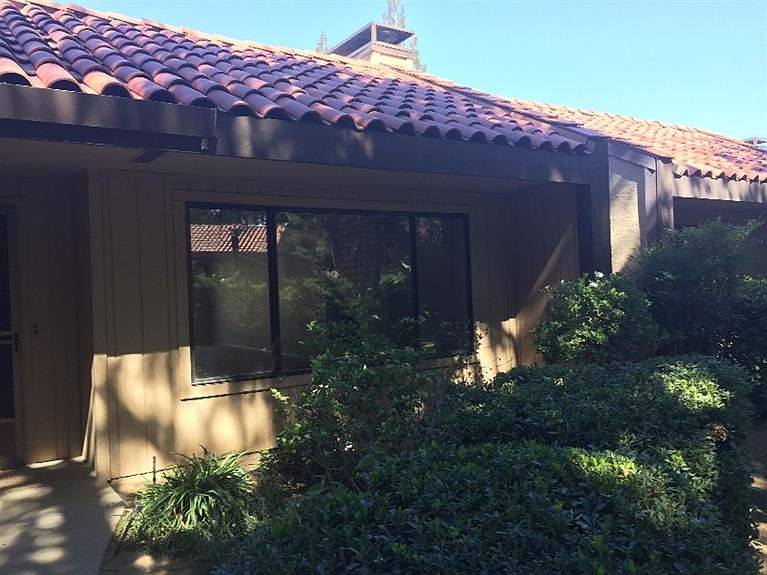 1st image of 1811 W Santa Ana Ave