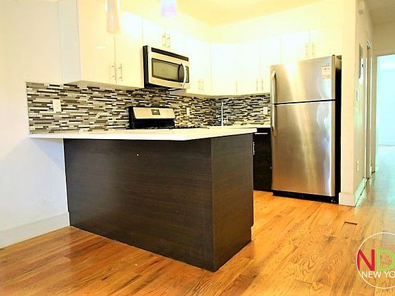 2nd image of 1107 Putnam Ave APT 2