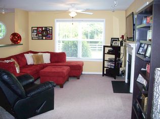 6502 Brook Bend Way UNIT 109, Louisville, KY