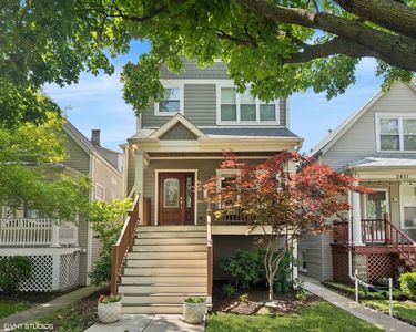 2447 W Cuyler Ave, Chicago, IL, 60618