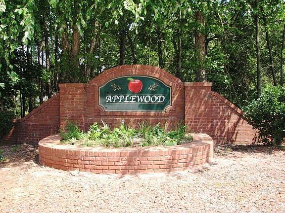 The established Applewood Park Estates neighborhood.