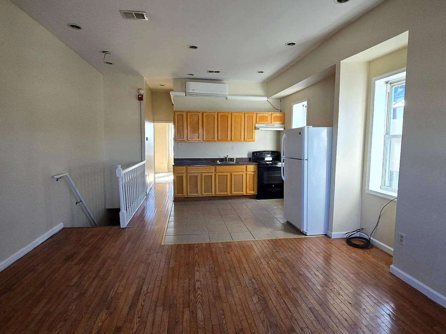 1 bed, 1.0 bath, 2616 sqft, $975 — Photo 3