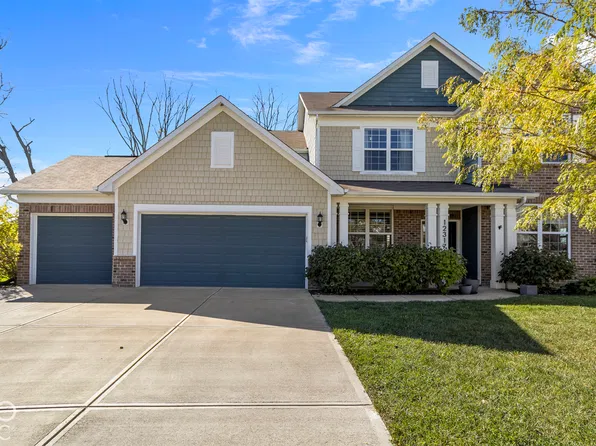 12317 Castle Pine Dr, Noblesville, IN 46060