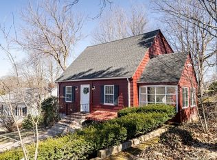 16 Beechwood Rd, Waltham, MA 02453