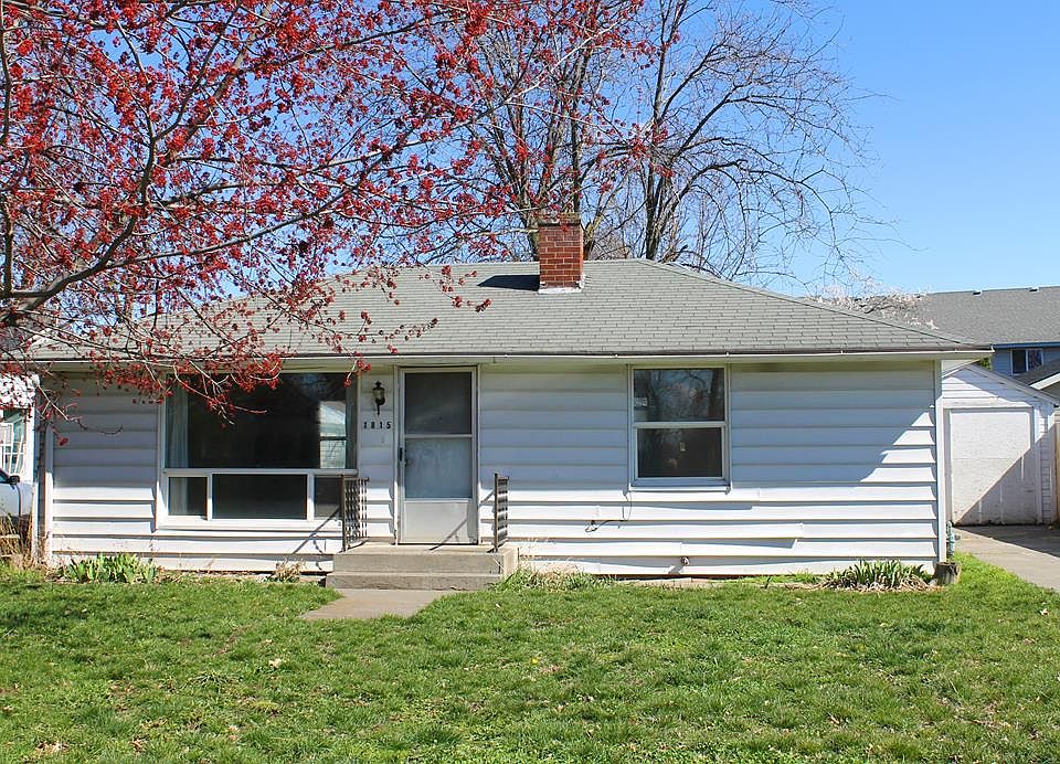 1st image of 1815 Plaza Way