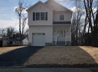 91 Iroquois Ave, Lake Hiawatha, NJ 07034