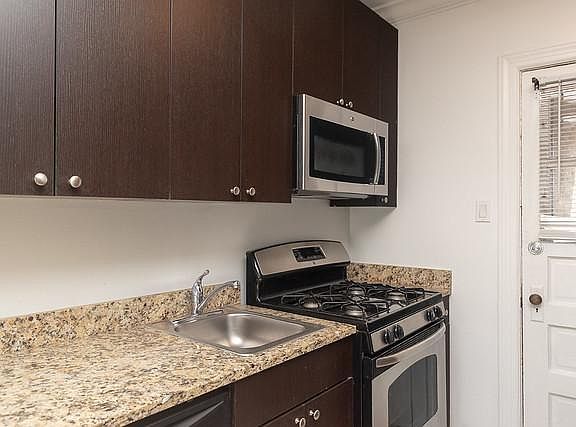 5th image of 941 Chicago Ave #8bc77a845
