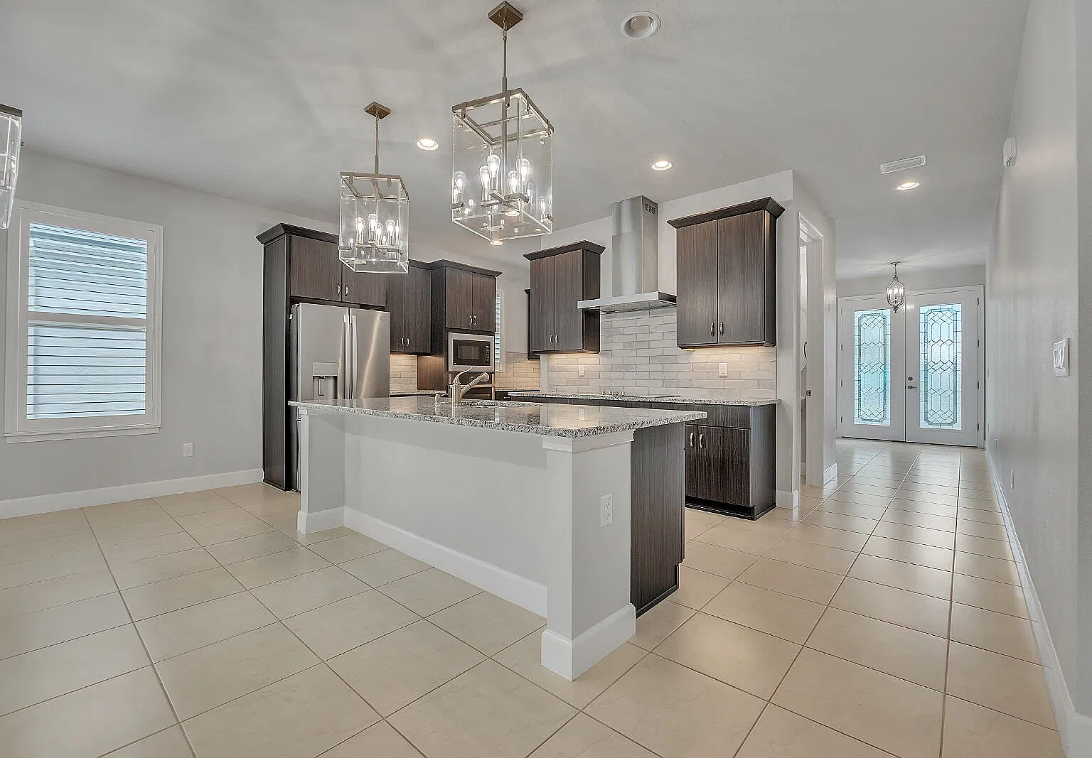 4 bed, 3.5 bath, 3000 sqft, $3,500 — Photo 2