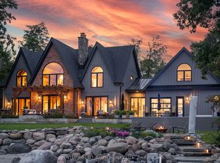247 Lakeshore Rd E, Oro Medonte, ON L0L2E0