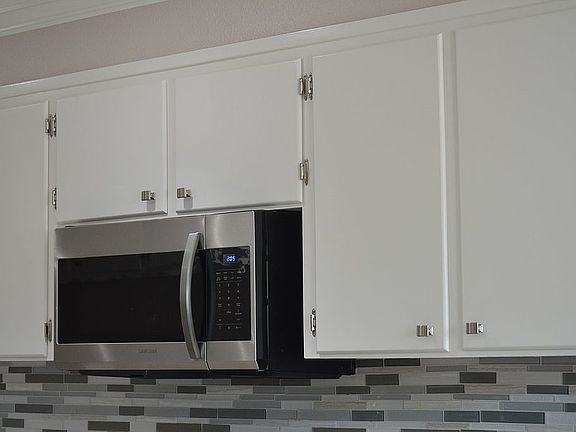 3rd image of 202 Laguna Verde St