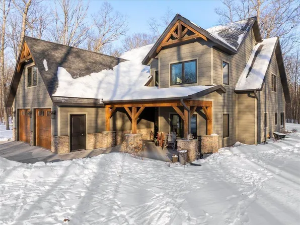 37232 Twin Fawns Ln, Cohasset, MN 55721