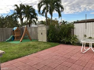 6971 SW 5th St, Pembroke Pines, FL 33023