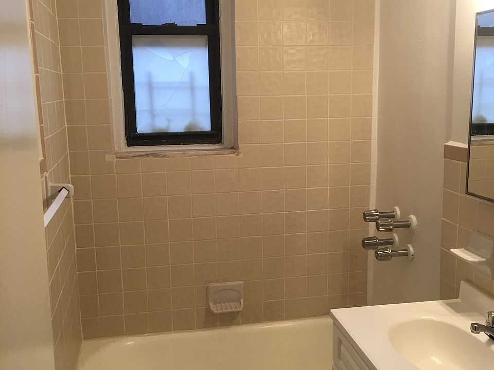 1st image of 2598 36th St APT 2H