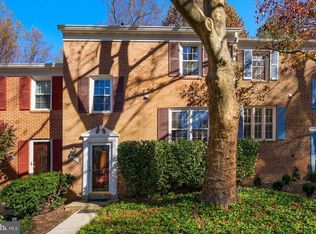 5630 Kirkham Ct, Springfield, VA 22151