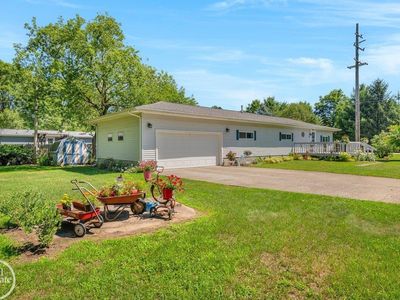3756 Pine Rd, Lakeport, MI, 48059