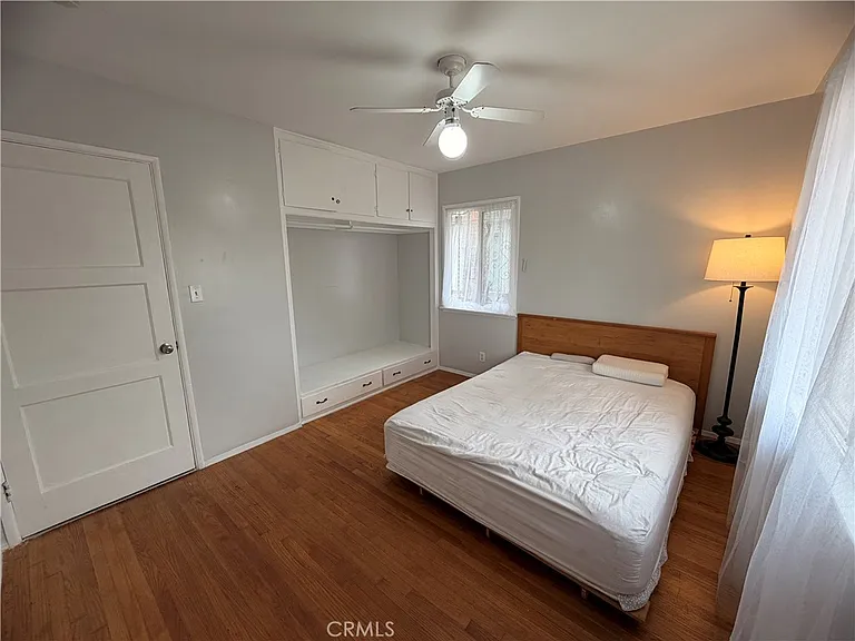 10202 Doty Ave — Photo 13